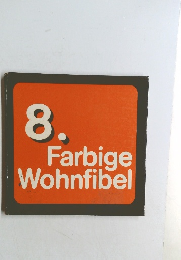 8.  Farbige  Wohnfibel