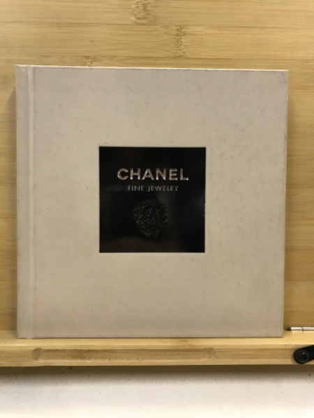 Chanel fine hotsell