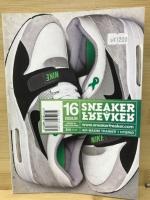 SNEAKER FREAKER BOOGAZINE ISSUE 16 AIR MAXIM TRAINER 1
