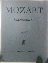 MOZART　Klavierstucke