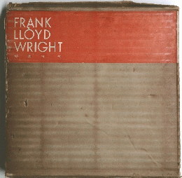 FRANK　LLOYD　WRIGHT　