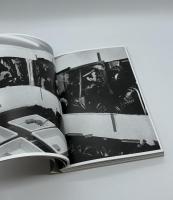 『署名入』借りた場所、借りた時間　Borrowed place, borrowed time