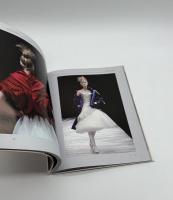 Alexander McQUEEN　GENIUS OF A GENERATION