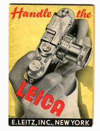 HANDLE　THE　LEICA