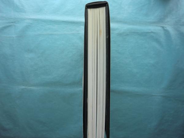 BALENCIAGA バレンシアガ　本　上田学園　古書　記念本 BALENCIAGA バレンシアガ 本 上田学園 絶版 大型本 日本語版