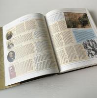 The Cambridge Encyclopedia of the English Language