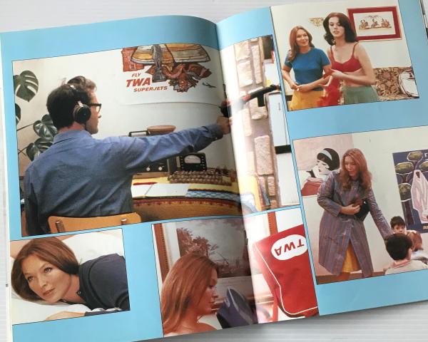 映画パンフレット 彼女について私が知っている二 三の事柄 リブロス ムンド 古本 中古本 古書籍の通販は 日本の古本屋 日本の古本屋