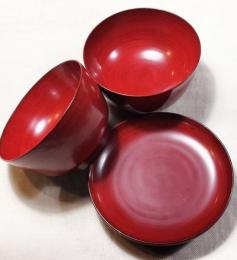 角偉三郎　粥椀二個、塗皿　3個セット　　ISABURO KADO  (1940-2005)
