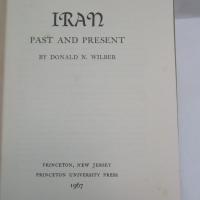 Iran: Past and Present　（イラン：過去と現在)