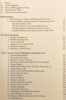 【英語洋書】 ソ連の公文書館・文書保管機関ガイド：モスクワとレニングラード 『Archives and manuscript repositories in the USSR : Moscow and Leningrad』