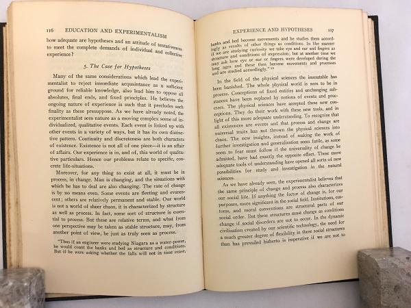 英語数学洋書 Group characters, symmetric functions, and the
