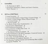 英語物理数学洋書 Quantum Chromodynamics: An Introduction to the