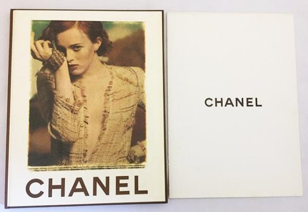 洋書写真集 カタログ付 Chanel Collection Printemps Ete 1998 シャネル 1998年春夏コレクション 古本 中古本 古書籍の通販は 日本の古本屋 日本の古本屋