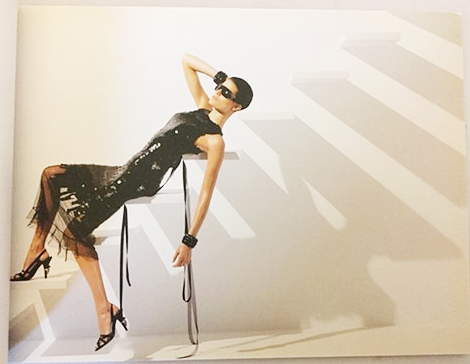 洋書写真集/ロゴ入り鉛筆付】シャネル：2004-2005 秋冬コレクション