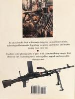 英語洋書 銃器大全: ミリタリー、スポーツ、アンティーク銃器の図解歴史【The Great Book Of Guns: An Illustrated History Of Military, Sporting, And Antique Firearms】