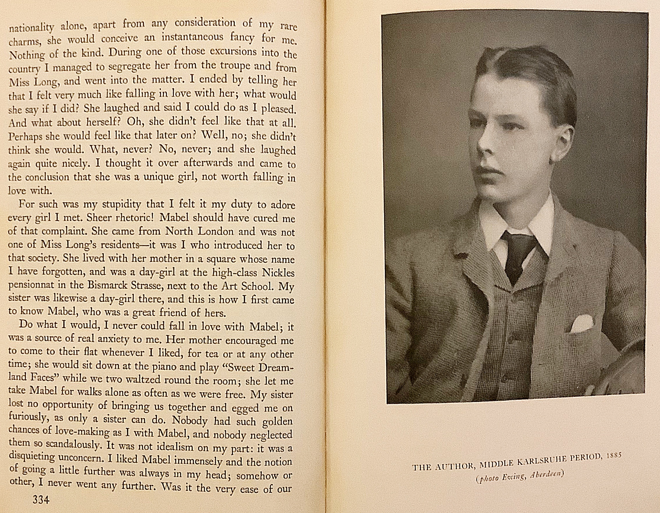 貴重　洋書　Mauboussin Éditions du Regard　英語 英語洋書】 回顧録：自伝的な小旅行 『Looking back : an