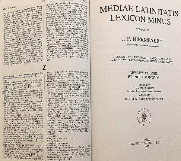 洋書 Mediae Latinitatis Lexicondieval ラテン語・フランス語・英語洋書】 中世のラテン語-フランス語-英語