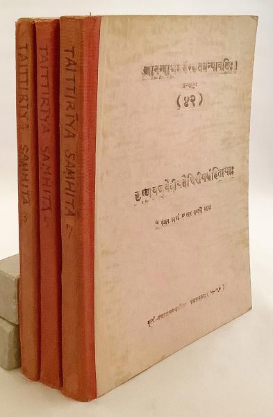 英語数学洋書 現代力学系理論入門【Introduction to the Modern Theory of Dynamical Systems】(Anatole Katok, Boris Hasselblatt ; with a supplement by Anatole Katok and Leonardo Mendoza) / アブストラクト古書店 / 古本、中古本、古書籍の通販は「日本の古本屋 英語数学洋書 現代力学系理論入門【Introduction to the Modern Theory of Dynamical Systems】(Anatole Katok, Boris Hasselblatt ; with a supplement by Anatole Katok and Leonardo Mendoza) / アブストラクト古書店 / 古本、中古本、古書籍の通販は「日本の古本屋