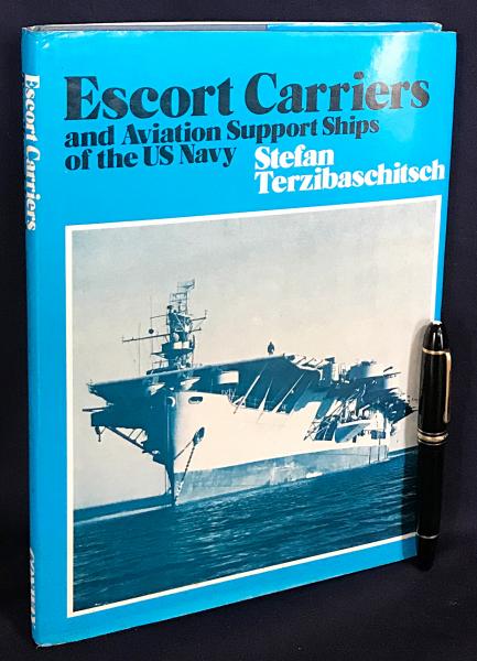 英語洋書 アメリカ海軍の護衛空母と航空支援艦【Escort Carriers