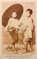 【タイ語洋書】 タイの織物：産業と社会の発展 『ผ้าไทย : พัฒนาการทางอุตสาหกรรมและสังคม (Phā Thai : phatthanākān thāng ʿutsāhakam læ sangkhom)』