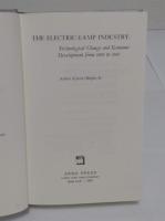 Electric Lamp Industry(英)