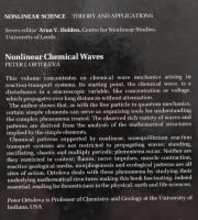 【化学洋書】Nonlinear chemical waves