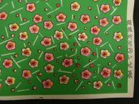 2  ６　江戸千代紙　３５　桃色と白の花　いせ辰版　約37.5×26㎝　木版画　図案