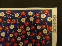 2  ６　江戸千代紙　３６　②紅白梅？　いせ辰版　約37.5×26㎝　木版画　図案
