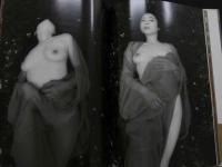 ８　板谷祐三子写真集　Y