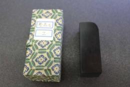 5　5　印材　墨晶石　23×23×68㎜