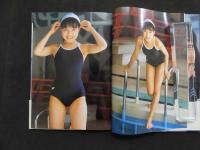 ６　盛内愛子写真集　14歳。みみながうさぎ　撮影/小町剛廣　ジュニアアイドル写真集