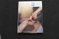 ６　5　三津谷葉子写真集　On the way　撮影／橋本雅司　　