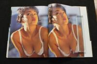 ６　2  柏原芳恵写真集　時の愛撫