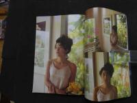 ６　2  新田恵利写真集　RAINBOW ARK：虹の方舟　サイン本