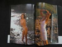 ６　2  GIRI GIRI GIRLS1st写真集