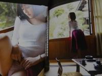 ８　新藤まなみ写真集　QUEENS　