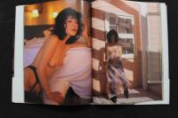 4　悪女の微笑　日向明子写真集　撮影/谷口征