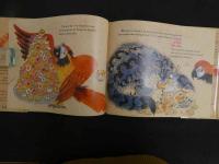 5　2  Gobble,Gobble,Slip,Slop　A Tale of a Very Greedy Cat　Meilo So　Ahver A.Knopt　英文