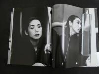 ６　2  黒木瞳写真集　17か月のDesigned Woman