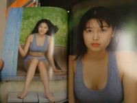 ６　5　三津谷葉子写真集　Zinnia　撮影/塚田和徳