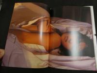 5　2  桜庭あつこ写真集　in the room