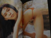 ８　石川萌写真集　恥じらいMOE