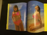 ６　①　内田さやか１ｓｔ写真集　いっぱいぎゅ！　撮影/野川イサム