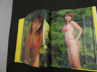 ６　②内田さやか１ｓｔ写真集　いっぱいぎゅ！　撮影/野川イサム
