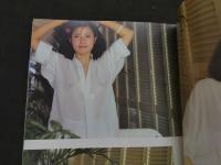 5　別冊スコラ1　岡江久美子写真集　華やかな自転　撮影/マイク岡田　昭和58年第4刷
