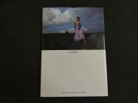 ３　浜田朱里写真集　Half　moom　
