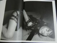 2  ４　とよた真帆写真集　［ambient M］