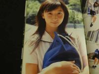 2  ４　飯田里穂写真集　バタフライ