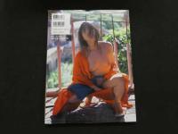 ８　5　小室友里写真集　YURISM　竹内彩撮影