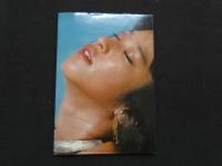 ８　5　竹田かほり写真集　この囁きがきこえますか　森山徹撮影